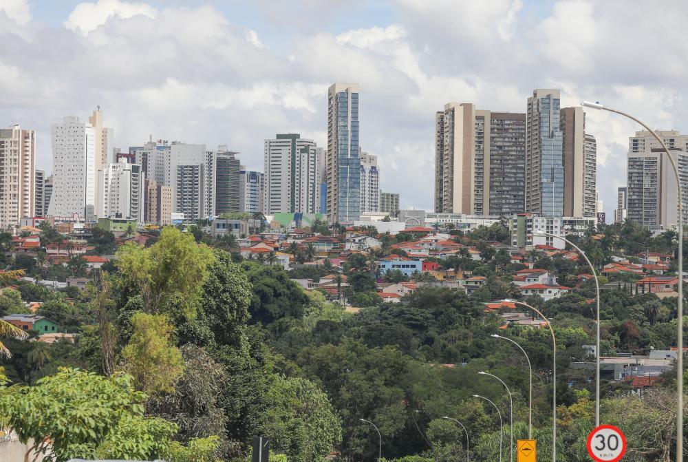 Capa da notícia: IPTU 2025: donos de 937 mil imóveis terão de pagar o imposto